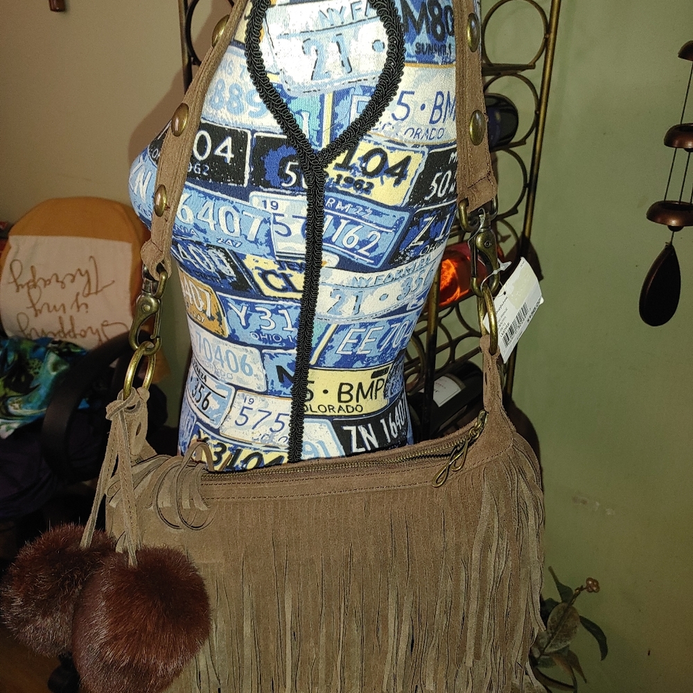 JLO BROWN TASSLED 100% LEATHER PURSE